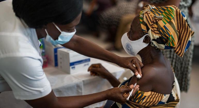 2021, année record pour l’UNICEF en matière d’achats et de livraisons de fournitures médicales